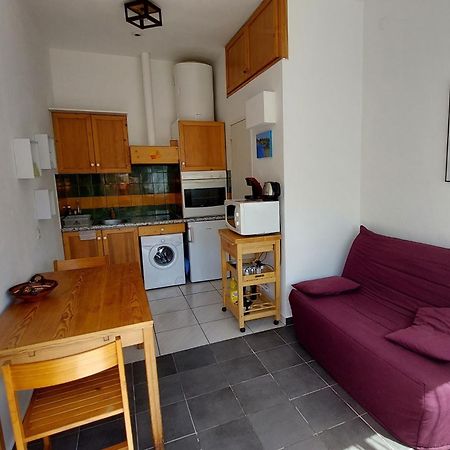 Chez Leslie Et Vincent : Logements Climatises Avec Parking Privatif Perpignan Exterior photo